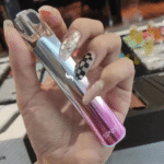 SP2S Pro 國際版換彈式電子煙主機 450mAh LED呼吸燈條 6-8W兩檔功率 Type-C快充 9色可選 通配一代煙彈：圖片 2